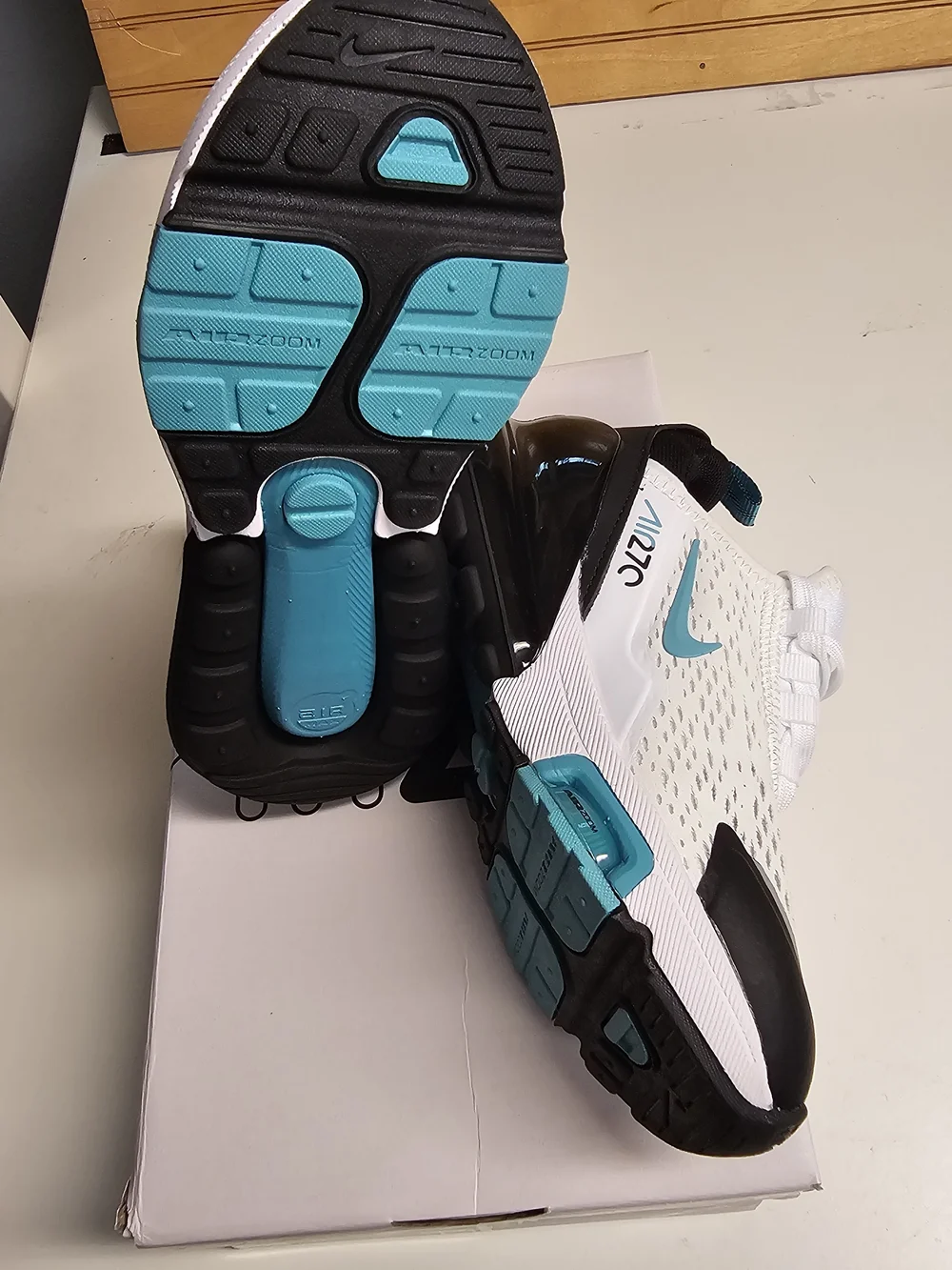 Nike kids air